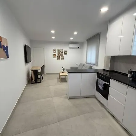 Edificio Manez - Bajo * La Línea de la Concepción