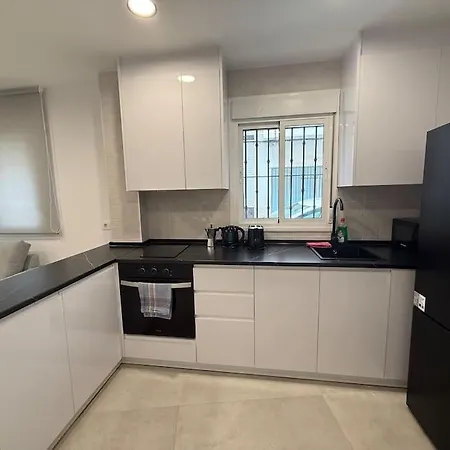 Edificio Manez - Bajo Apartman *